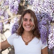 Insegnante entusiasta di conversazione italiana per stranieri